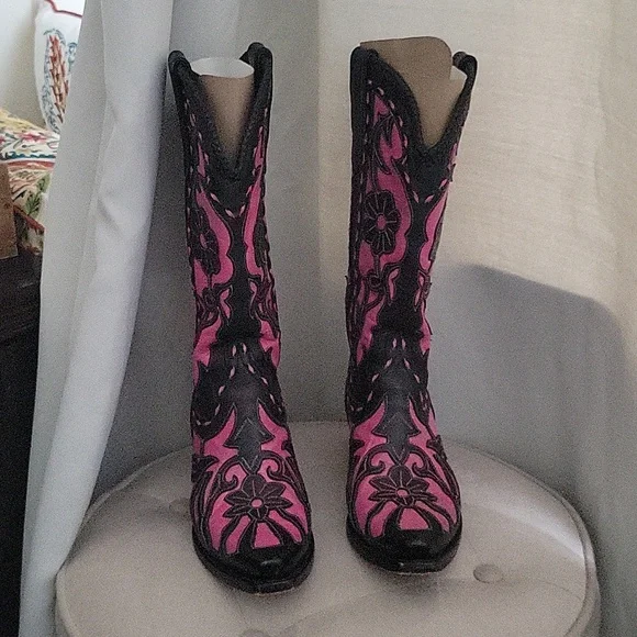 Lane boots, pink and black size 8.5. - Picture 2 of 9